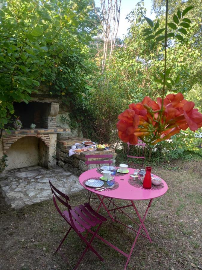 Le Jardin De Myrtille Bed and Breakfast Saint-Géraud-de-Corps Exterior foto